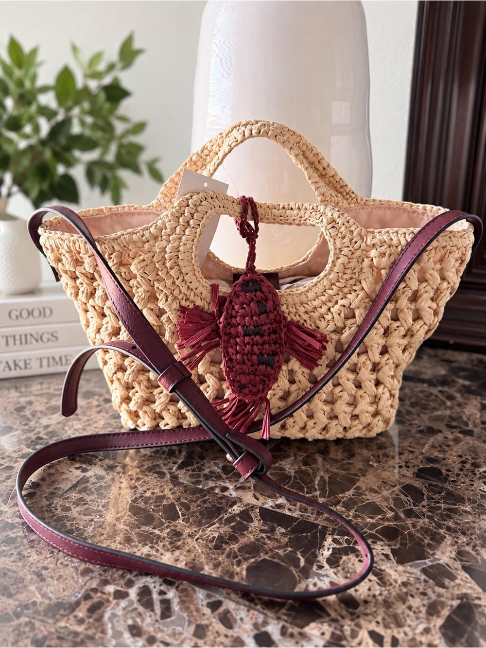 H&M New Woven Straw Crossbody Tote Bag – Burgundy Details